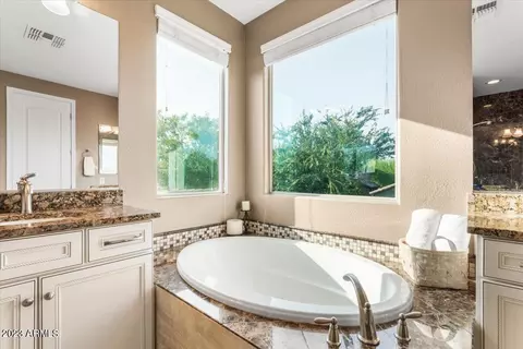 3620 E Abraham Ln, Phoenix, AZ 85050 photo 25