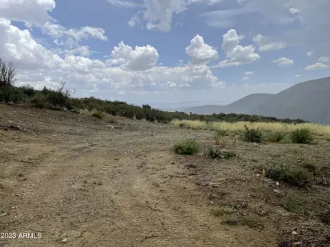 2 E Hawk Mountain Trl #-, Mayer, AZ 86333