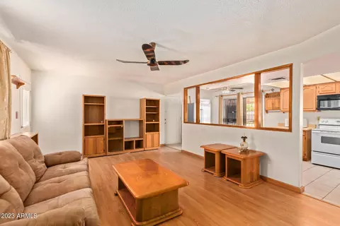 338 E La Mirada Dr, Phoenix, AZ 85042 photo 8