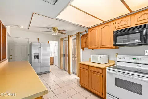 338 E La Mirada Dr, Phoenix, AZ 85042 photo 9