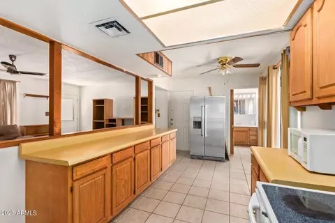 338 E La Mirada Dr, Phoenix, AZ 85042 photo 10