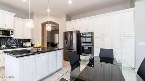 554 E Joseph Way, Gilbert, AZ 85295 photo 4