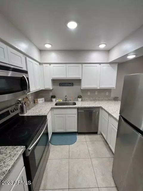 1822 E Center Ln #D, Tempe, AZ 85281