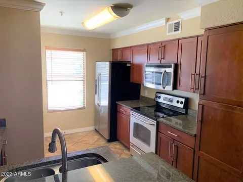 2025 E Campbell Ave #312, Phoenix, AZ 85016 photo 9