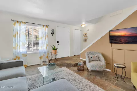 1402 E Osborn Rd #10, Phoenix, AZ 85014 photo 2
