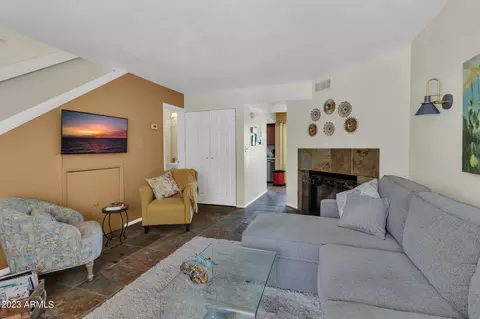 1402 E Osborn Rd #10, Phoenix, AZ 85014 photo 4