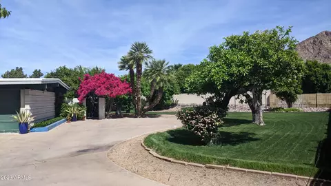 4202 N 55th Pl, Phoenix, AZ 85018 photo 8