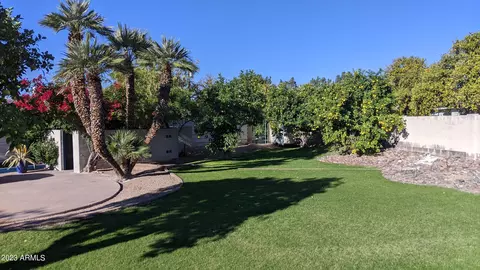4202 N 55th Pl, Phoenix, AZ 85018 photo 13