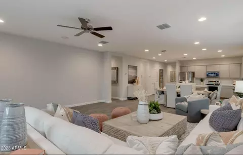 6015 E Quail Ave, Phoenix, AZ 85054 photo 4