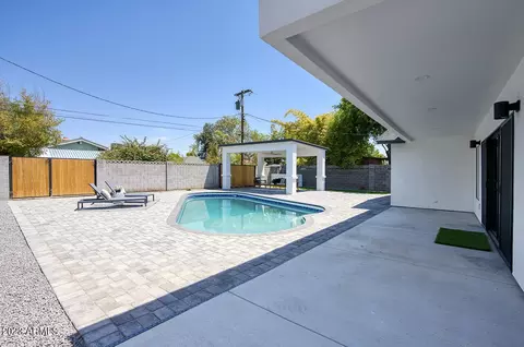Exterior - 2508 E Montecito Ave, Phoenix, AZ 85016 photo 2 of 6
