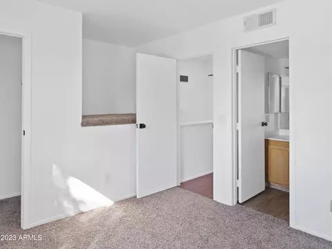 1333 S Mitchell Dr, Tempe, AZ 85281 photo 14