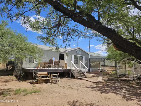 6570 S La Donna Ln, Hereford, AZ 85615