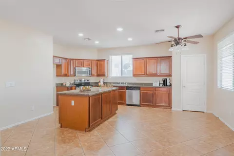3744 E Sebastian Ln, Gilbert, AZ 85297 photo 11
