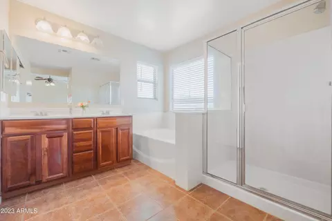 3744 E Sebastian Ln, Gilbert, AZ 85297 photo 23