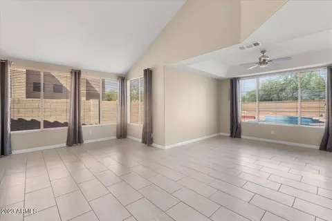 22011 N 43rd Pl, Phoenix, AZ 85050 photo 5