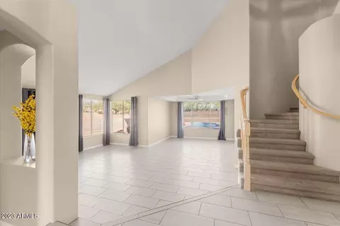22011 N 43rd Pl, Phoenix, AZ 85050 photo 2