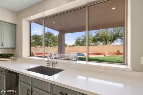 22011 N 43rd Pl, Phoenix, AZ 85050 photo 15