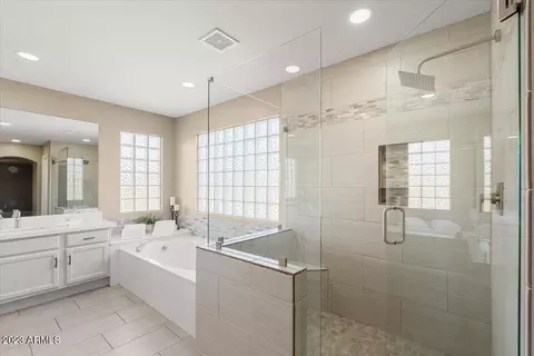 22011 N 43rd Pl, Phoenix, AZ 85050 photo 26