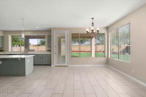22011 N 43rd Pl, Phoenix, AZ 85050 photo 10