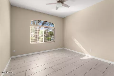 22011 N 43rd Pl, Phoenix, AZ 85050 photo 4