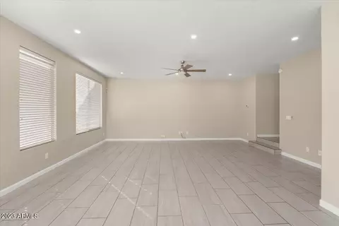 22011 N 43rd Pl, Phoenix, AZ 85050 photo 8