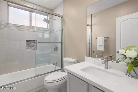 22011 N 43rd Pl, Phoenix, AZ 85050 photo 3