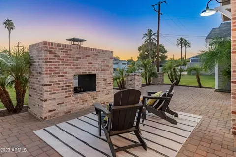 3443 N 50th Pl, Phoenix, AZ 85018 photo 13