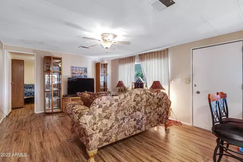 305 S Val Vista Dr #265, Mesa, AZ 85206