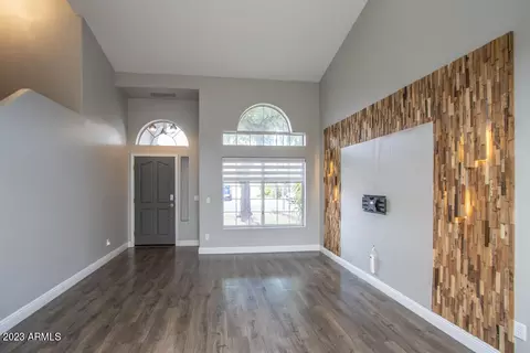 4434 E Bannock St, Phoenix, AZ 85044 photo 9
