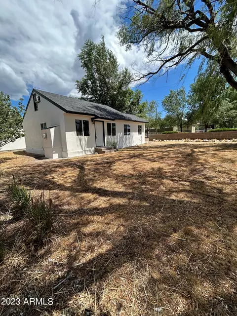 2721 Towell St, Overgaard, AZ 85933