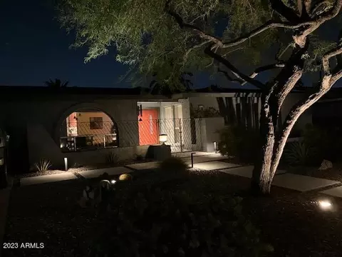 8517 E Via De Sereno -- E, Scottsdale, AZ 85258
