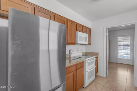 724 E Oxford Dr, Tempe, AZ 85283 photo 8