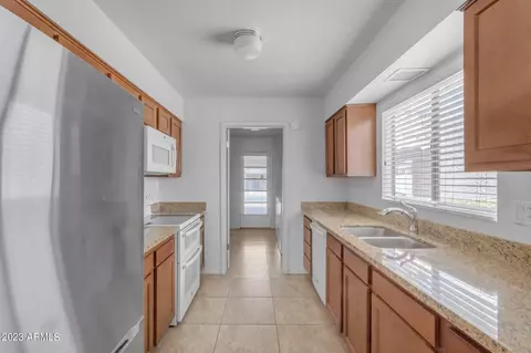 724 E Oxford Dr, Tempe, AZ 85283 photo 10