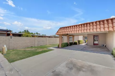 724 E Oxford Dr, Tempe, AZ 85283 photo 2