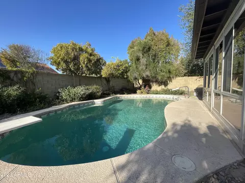 1014 E Knight Ln, Tempe, AZ 85284 photo 4