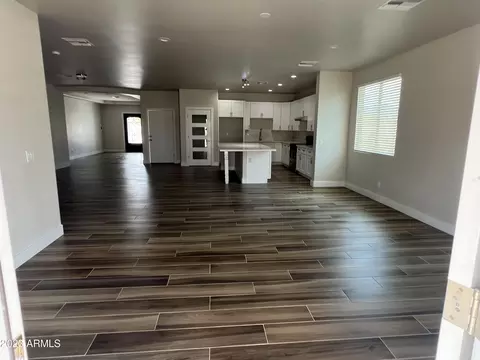 812 Euclid Ave, Phoenix, AZ 85042 photo 11