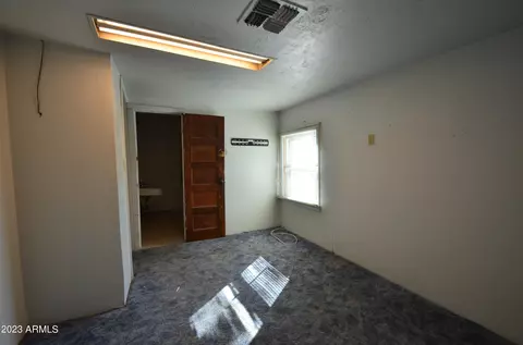5599 S Central Dr, Globe, AZ 85501 photo 11