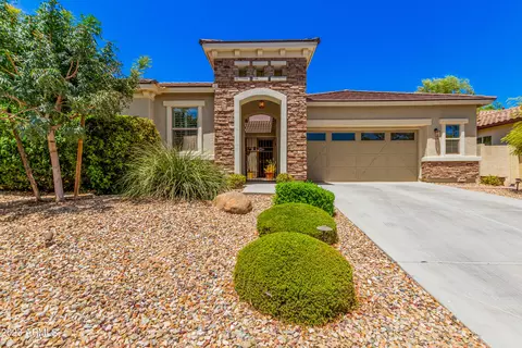 18648 W Cinnabar Ave, Waddell, AZ 85355