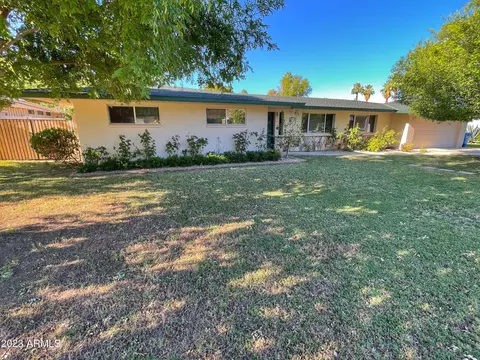1011 W Las Palmaritas Dr, Phoenix, AZ 85021