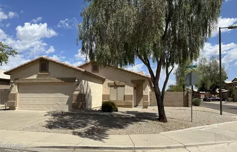 410 E Taylor Trl, San Tan Valley, AZ 85143