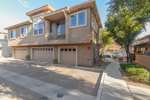 1225 N 36th St #2027, Phoenix, AZ 85008