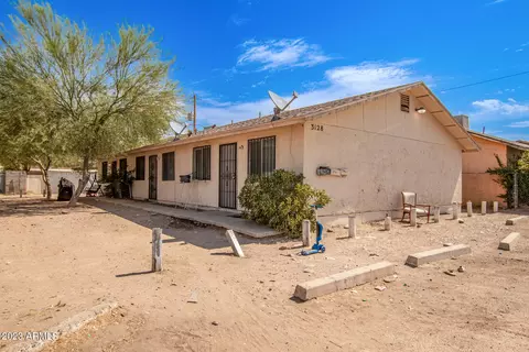 3128 E Chipman Rd, Phoenix, AZ 85040 photo 3