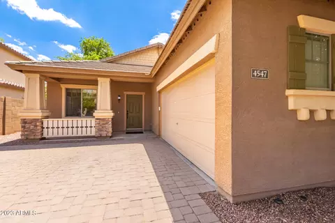4547 E Oxford Ln, Gilbert, AZ 85295 photo 3