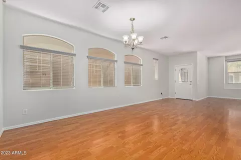 4359 E Selena Dr, Phoenix, AZ 85050 photo 4