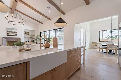 8311 E Regina Cir, Mesa, AZ 85207 photo 19
