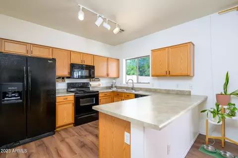 1124 E Hidalgo Ave, Phoenix, AZ 85040 photo 9