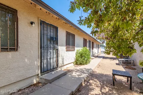 2906 E Roeser Rd, Phoenix, AZ 85040
