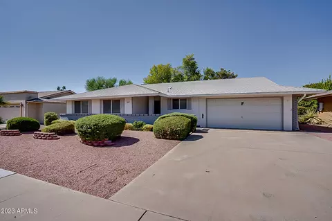 10924 W Roundelay Cir, Sun City, AZ 85351