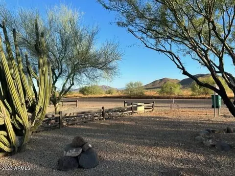 2233 E Joy Ranch Rd, Phoenix, AZ 85086 photo 7