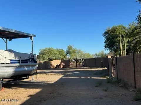 2233 E Joy Ranch Rd, Phoenix, AZ 85086 photo 17